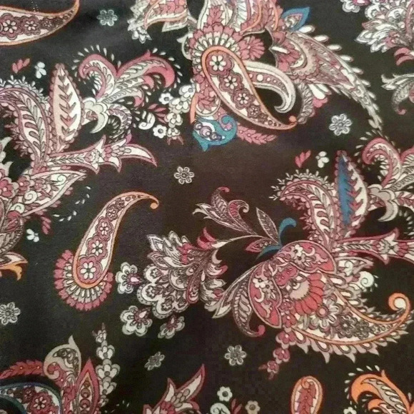 MAC lightweight paisley black and pink ankle pants/ trousers. Size medium - Picture 8 of 8